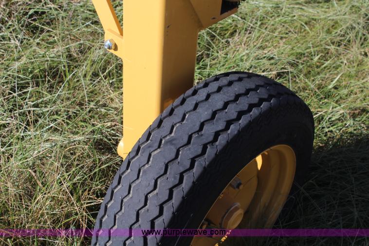 image for item I5938 2009 Vermeer WRX wheel rake