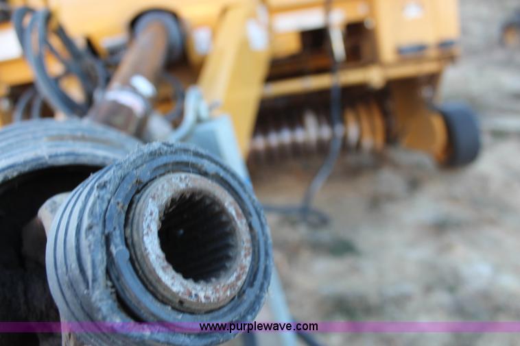 image for item I5943 2008 Vermeer 605M round baler