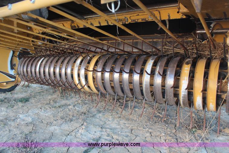 image for item I5943 2008 Vermeer 605M round baler