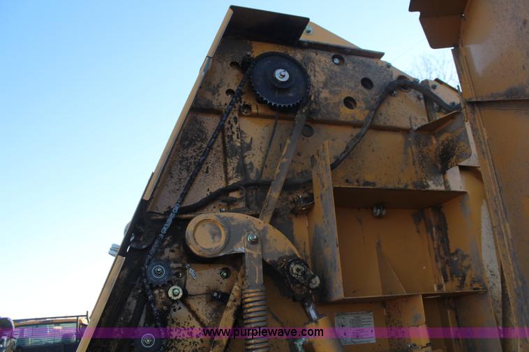 image for item I5943 2008 Vermeer 605M round baler