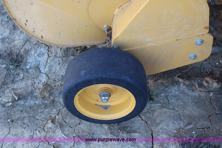 image for item I5943 2008 Vermeer 605M round baler