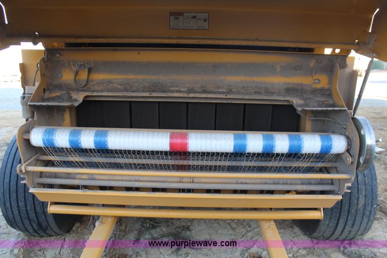 image for item I5943 2008 Vermeer 605M round baler