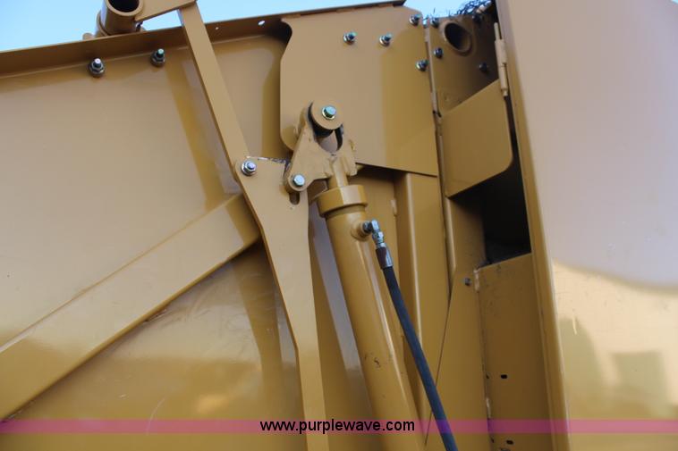 image for item I5943 2008 Vermeer 605M round baler