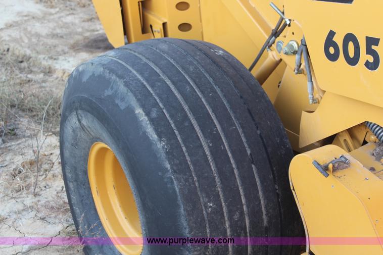 image for item I5943 2008 Vermeer 605M round baler