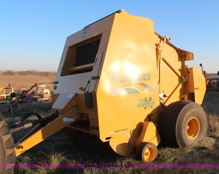 image for item I5944 2010 Vermeer 605 Super M round baler