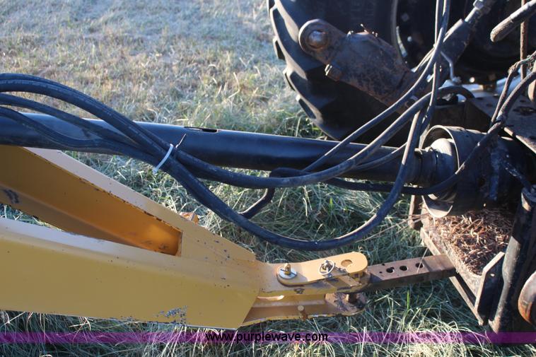 image for item I5944 2010 Vermeer 605 Super M round baler