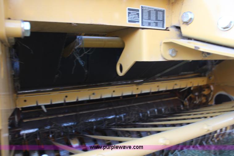 image for item I5944 2010 Vermeer 605 Super M round baler
