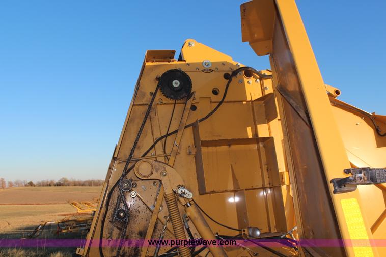 image for item I5944 2010 Vermeer 605 Super M round baler