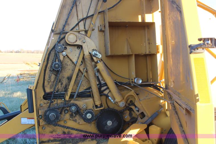 image for item I5944 2010 Vermeer 605 Super M round baler