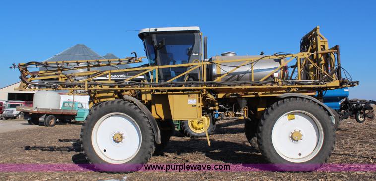 image for item I5945 1997 Ag-Chem RoGator 854 self-propelled sprayer