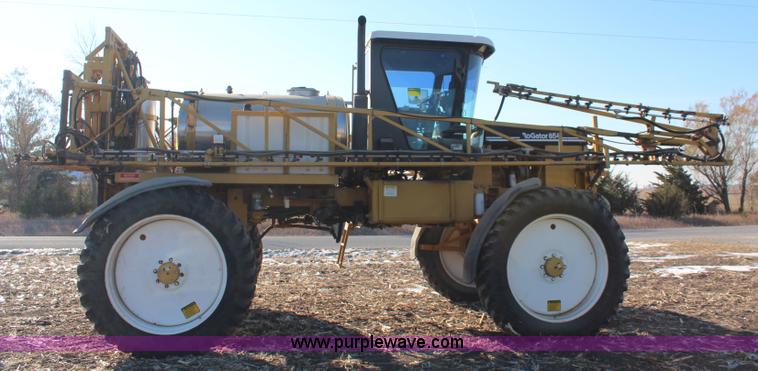 image for item I5945 1997 Ag-Chem RoGator 854 self-propelled sprayer