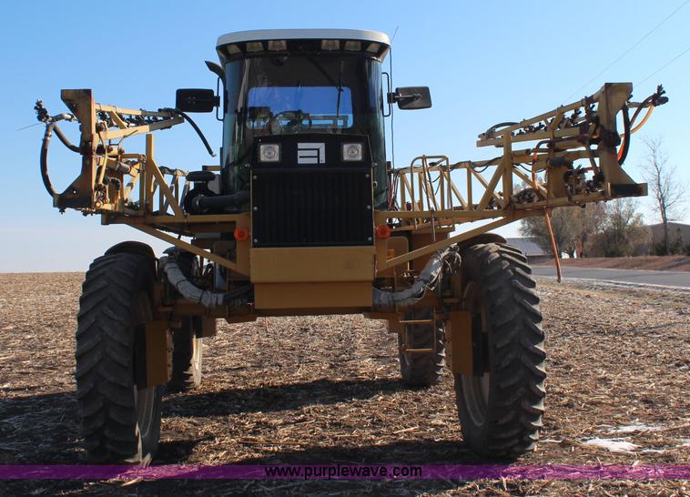 image for item I5945 1997 Ag-Chem RoGator 854 self-propelled sprayer