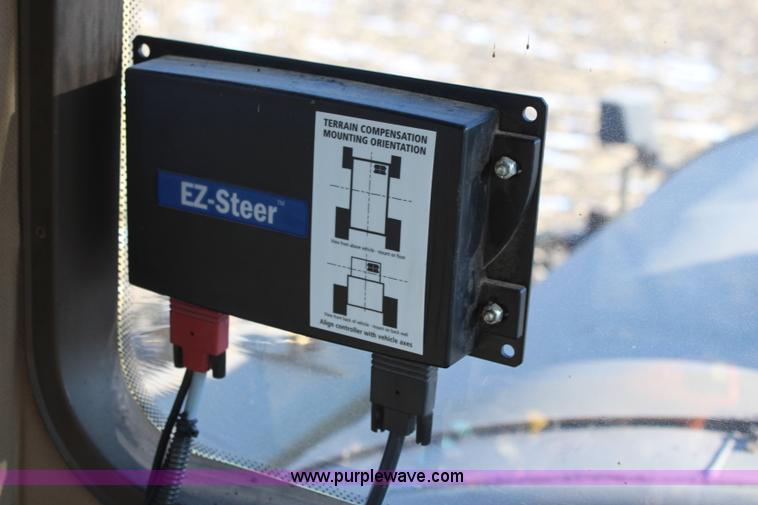 image for item I5945 1997 Ag-Chem RoGator 854 self-propelled sprayer