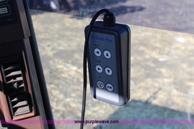 image for item I5945 1997 Ag-Chem RoGator 854 self-propelled sprayer