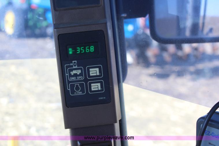 image for item I5945 1997 Ag-Chem RoGator 854 self-propelled sprayer