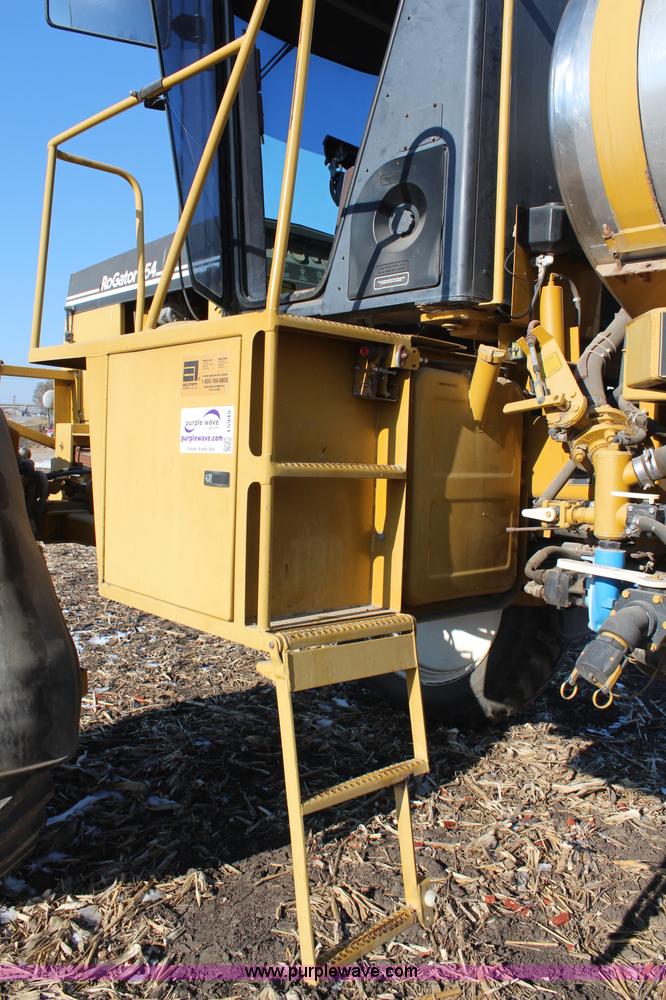 image for item I5945 1997 Ag-Chem RoGator 854 self-propelled sprayer