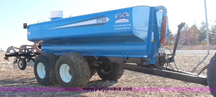 image for item I5948 2005 SAC 5700 liquid manure applicator