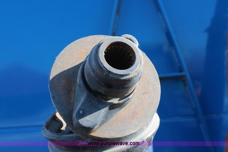 image for item I5948 2005 SAC 5700 liquid manure applicator