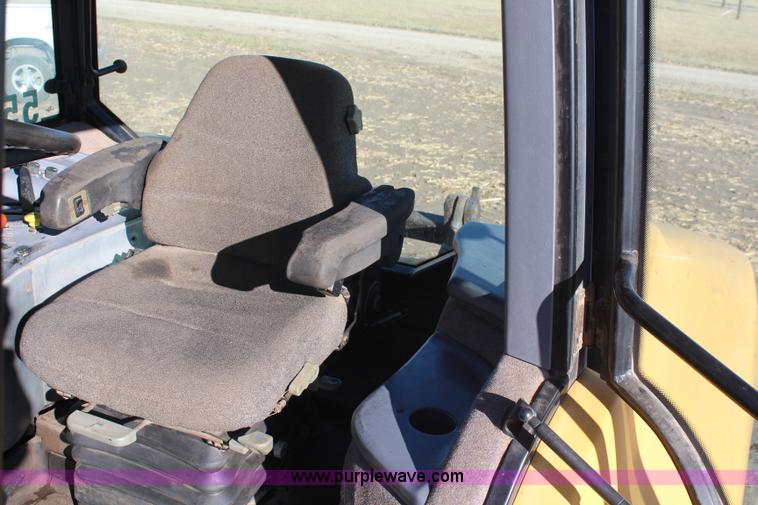 image for item I5951 1997 Caterpillar Challenger 55 tractor