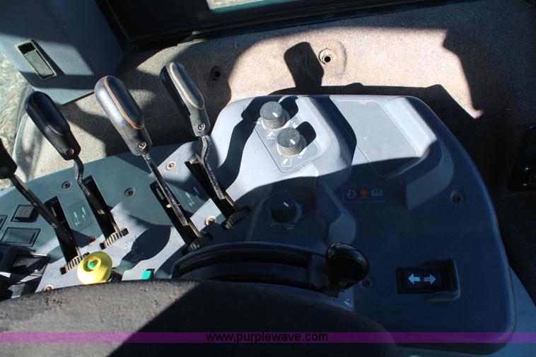 image for item I5951 1997 Caterpillar Challenger 55 tractor