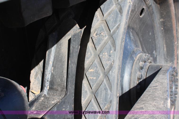 image for item I5951 1997 Caterpillar Challenger 55 tractor