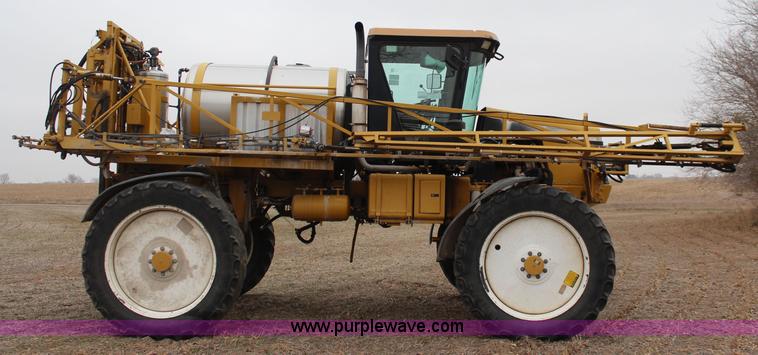 image for item I5959 2002 Ag-Chem RoGator 854 self-propelled sprayer