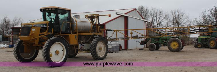 image for item I5959 2002 Ag-Chem RoGator 854 self-propelled sprayer