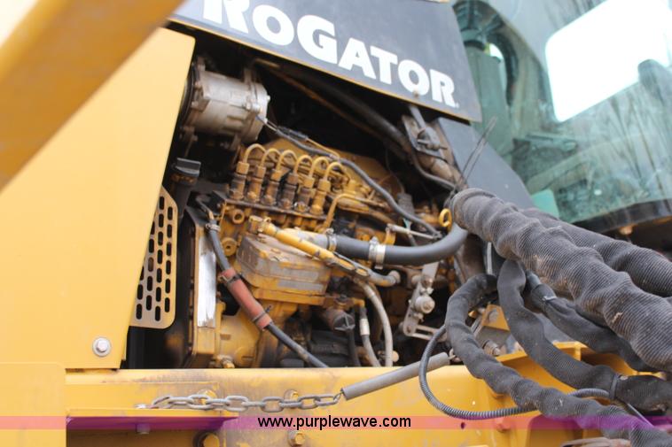 image for item I5959 2002 Ag-Chem RoGator 854 self-propelled sprayer