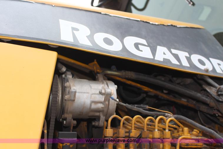 image for item I5959 2002 Ag-Chem RoGator 854 self-propelled sprayer