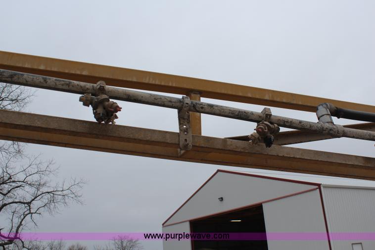 image for item I5959 2002 Ag-Chem RoGator 854 self-propelled sprayer