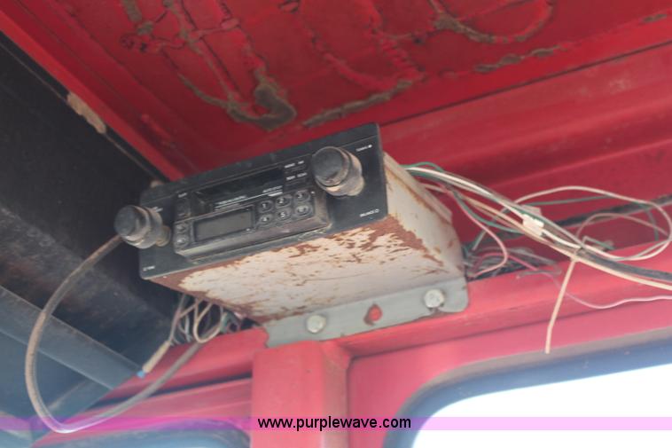 image for item I5962 1975 Massey-Ferguson 1505 4WD tractor