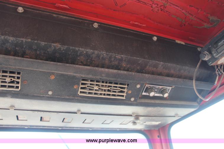 image for item I5962 1975 Massey-Ferguson 1505 4WD tractor