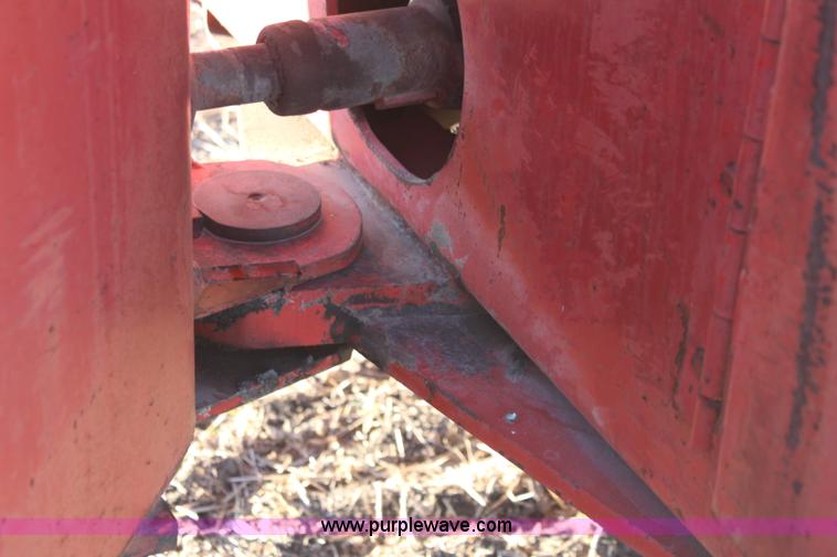 image for item I5962 1975 Massey-Ferguson 1505 4WD tractor