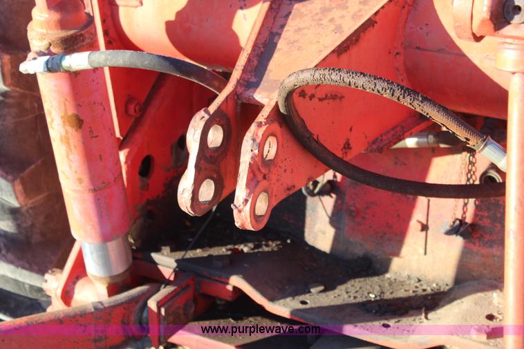 image for item I5962 1975 Massey-Ferguson 1505 4WD tractor