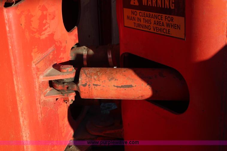 image for item I5962 1975 Massey-Ferguson 1505 4WD tractor