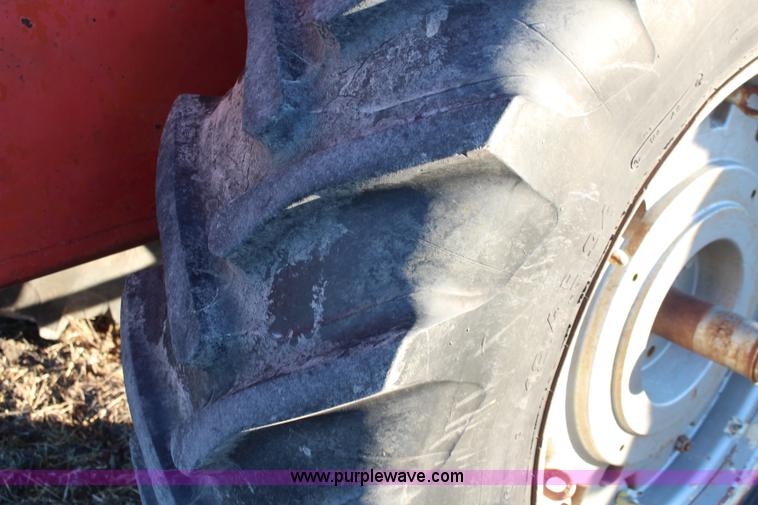 image for item I5962 1975 Massey-Ferguson 1505 4WD tractor