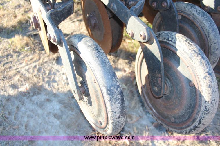 image for item I5967 Great Plains Solid Stand 30 grain drill