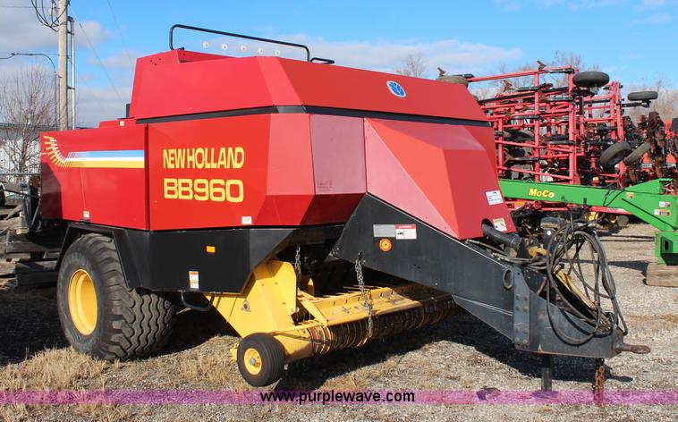 image for item I5968 2002 New Holland BB960S large square baler