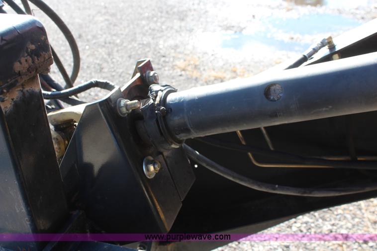 image for item I5968 2002 New Holland BB960S large square baler