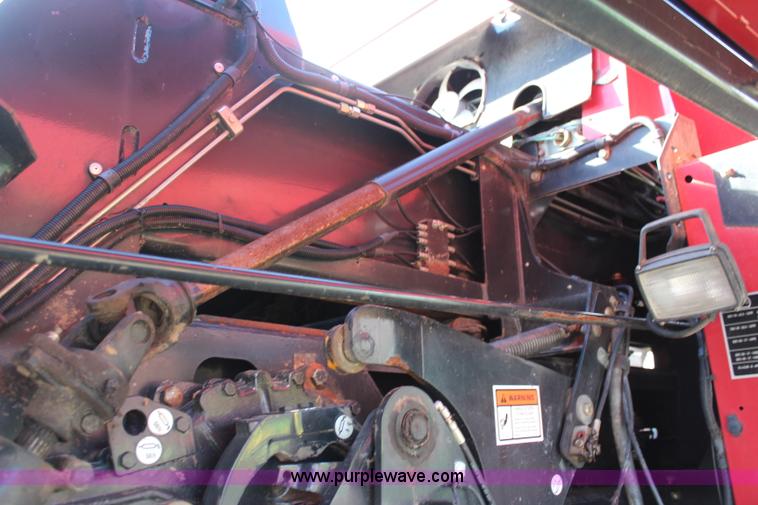 image for item I5968 2002 New Holland BB960S large square baler