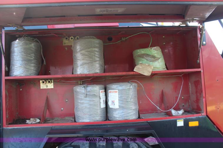 image for item I5968 2002 New Holland BB960S large square baler