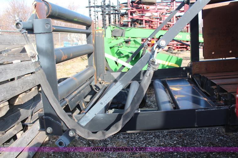 image for item I5968 2002 New Holland BB960S large square baler