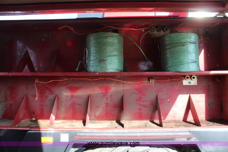 image for item I5968 2002 New Holland BB960S large square baler