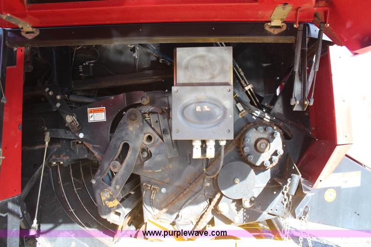 image for item I5968 2002 New Holland BB960S large square baler