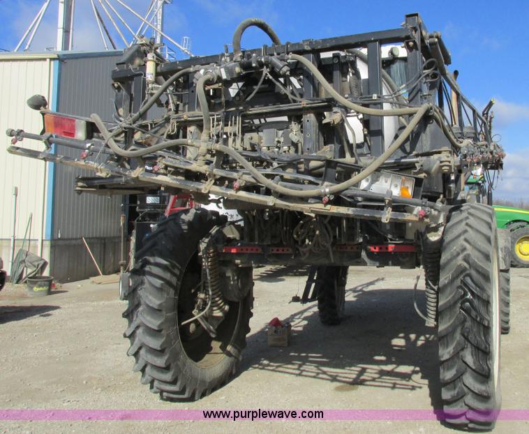 image for item I8876 2005 SpraCoupe 7650 self-propelled sprayer