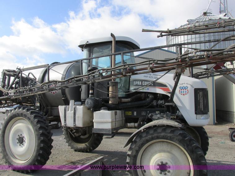 image for item I8876 2005 SpraCoupe 7650 self-propelled sprayer