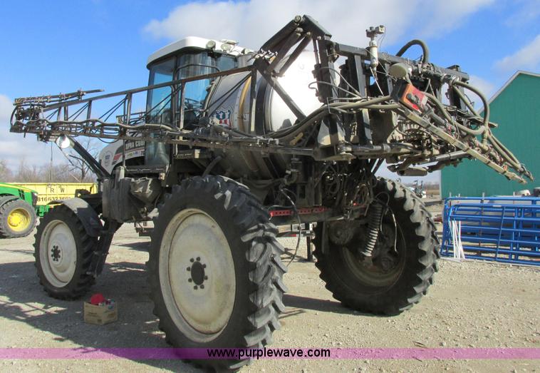 image for item I8876 2005 SpraCoupe 7650 self-propelled sprayer