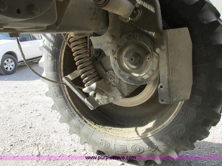 image for item I8876 2005 SpraCoupe 7650 self-propelled sprayer