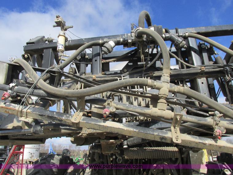 image for item I8876 2005 SpraCoupe 7650 self-propelled sprayer