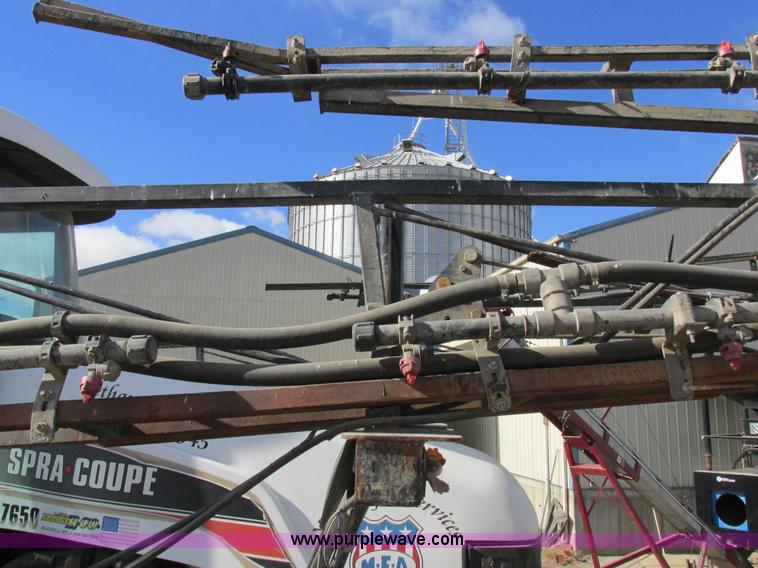 image for item I8876 2005 SpraCoupe 7650 self-propelled sprayer